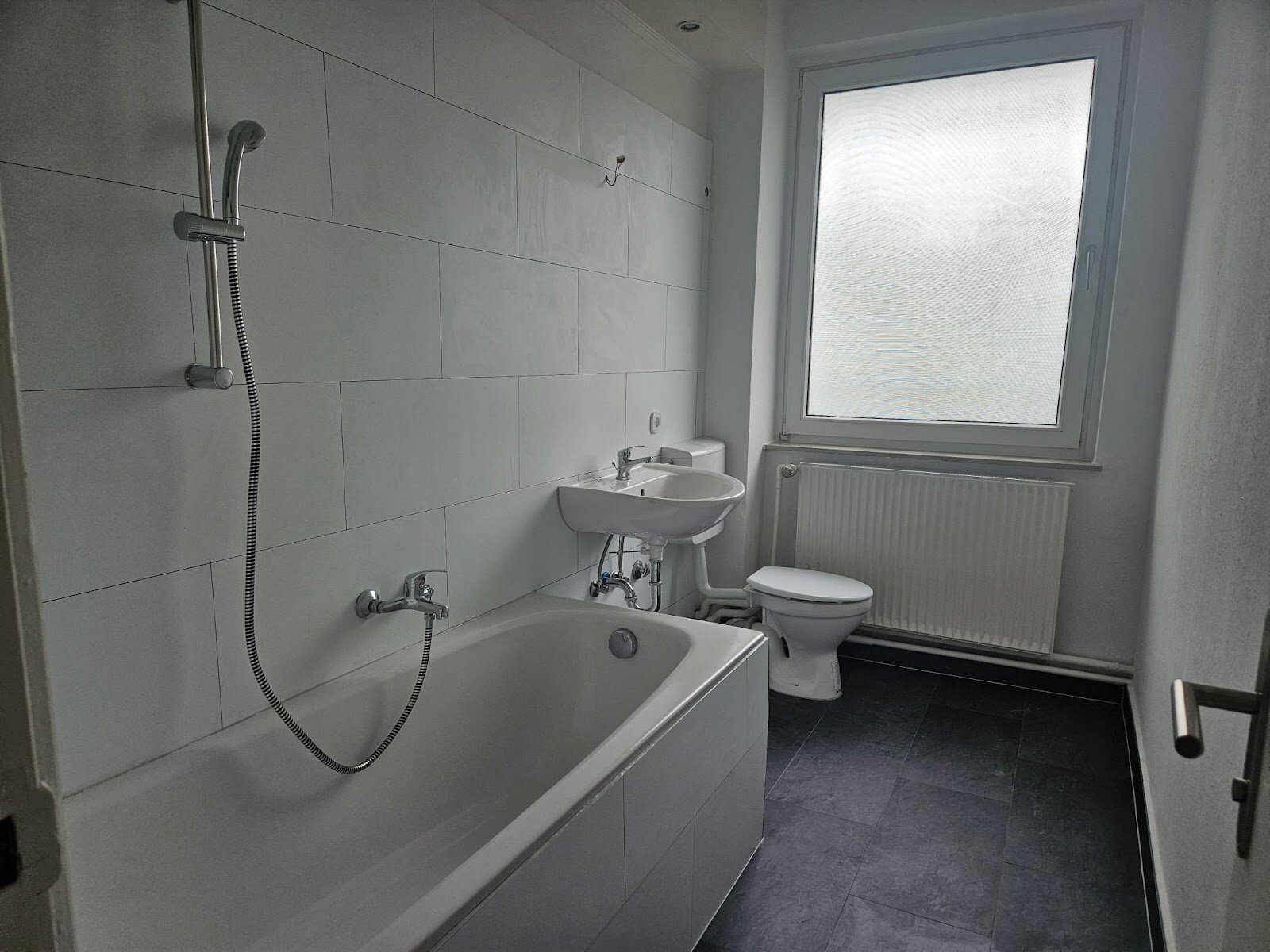 Borriesstr. 43,45, 27570 Bremerhaven