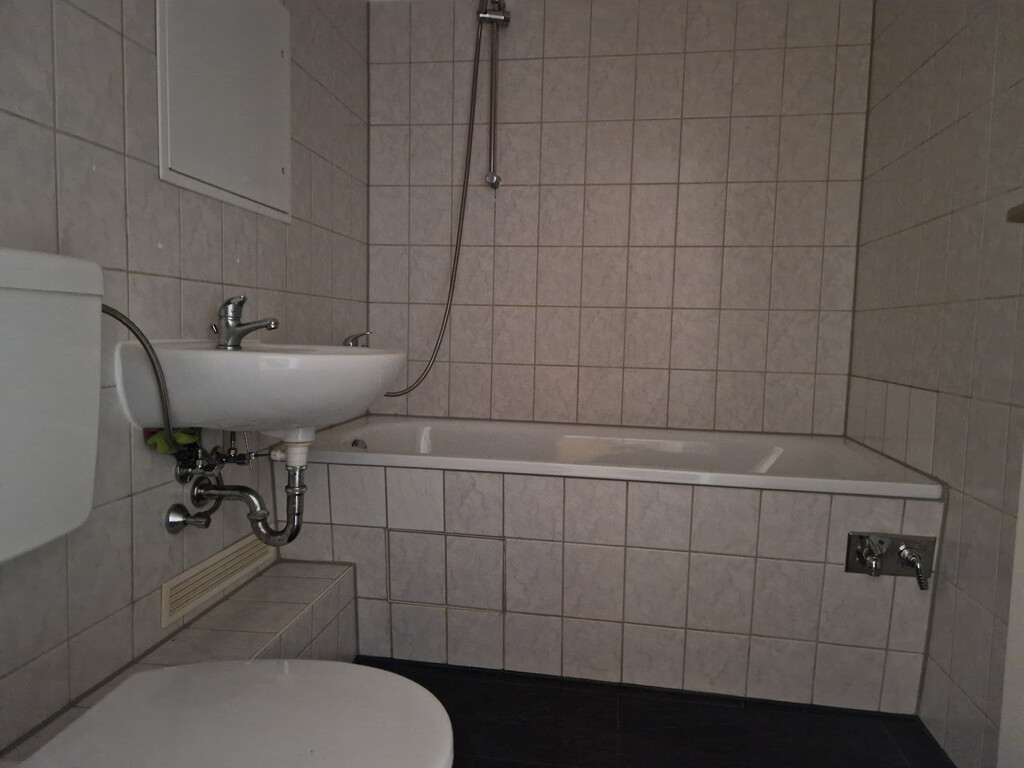 Richard-Paulick-Straße 5, 06124 Halle (Saale)